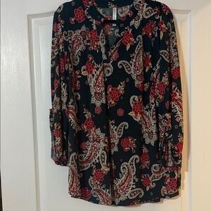 Floral Paisley Women's Top - dark Green and Red